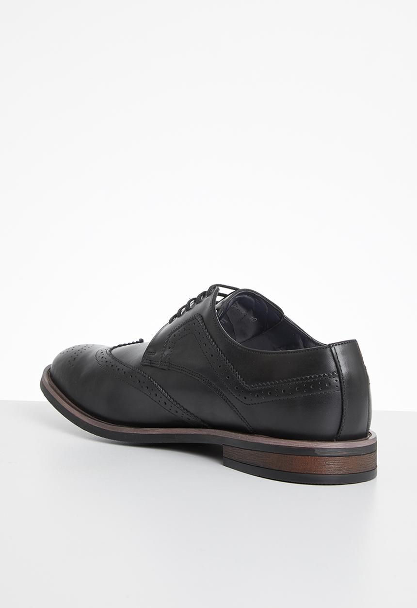 John Drake - Derby brogue - black