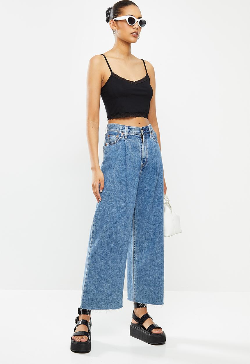 Blake - Cami crop top with lace - black