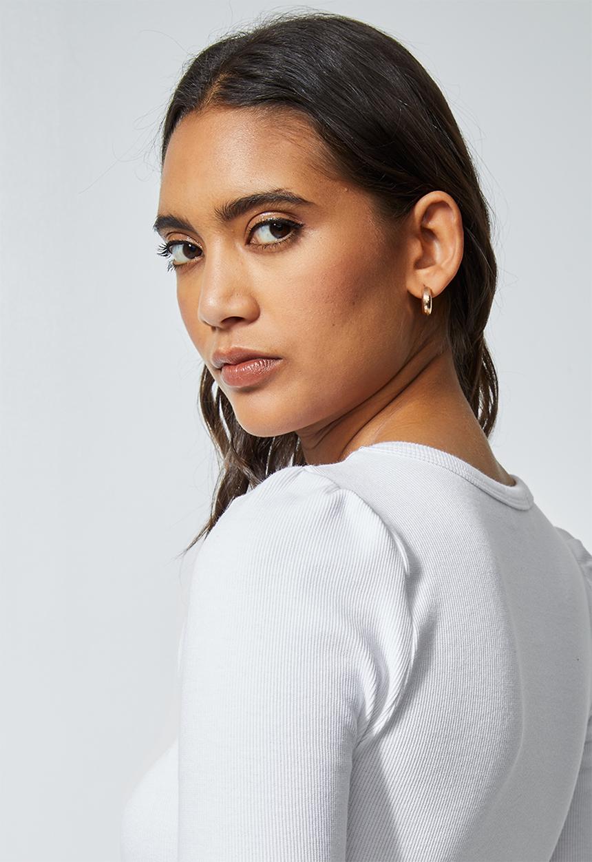 Superbalist - Single hi neck puff sleeve rib top - white