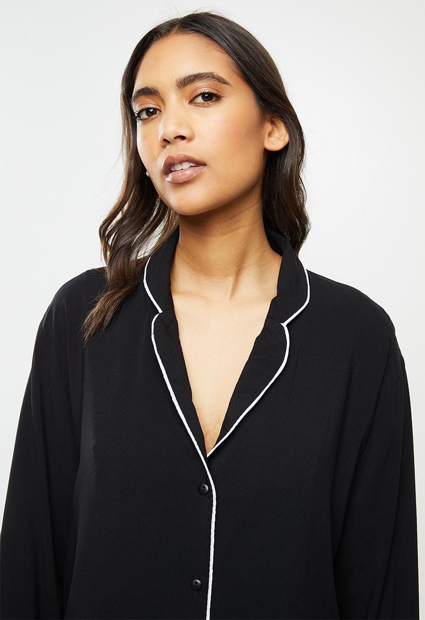 Superbalist - Sleep shirt & pants set - black