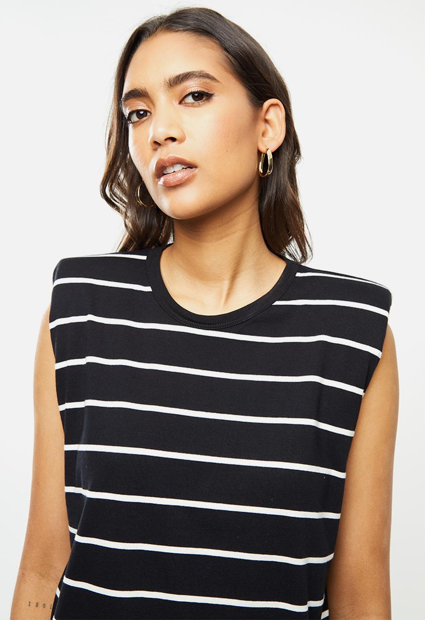 MANGO - T- shirt hombro - black & white 