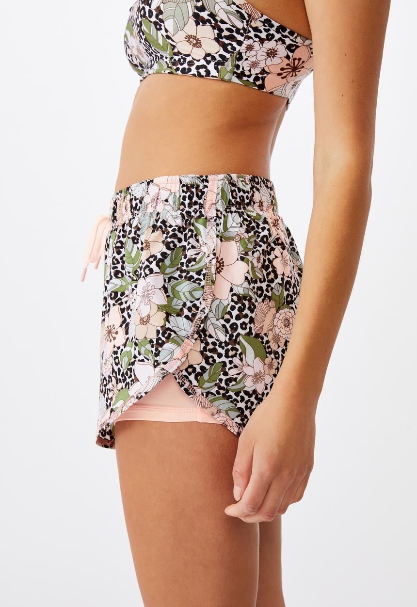 Cotton On - Move jogger short - tropical leopard