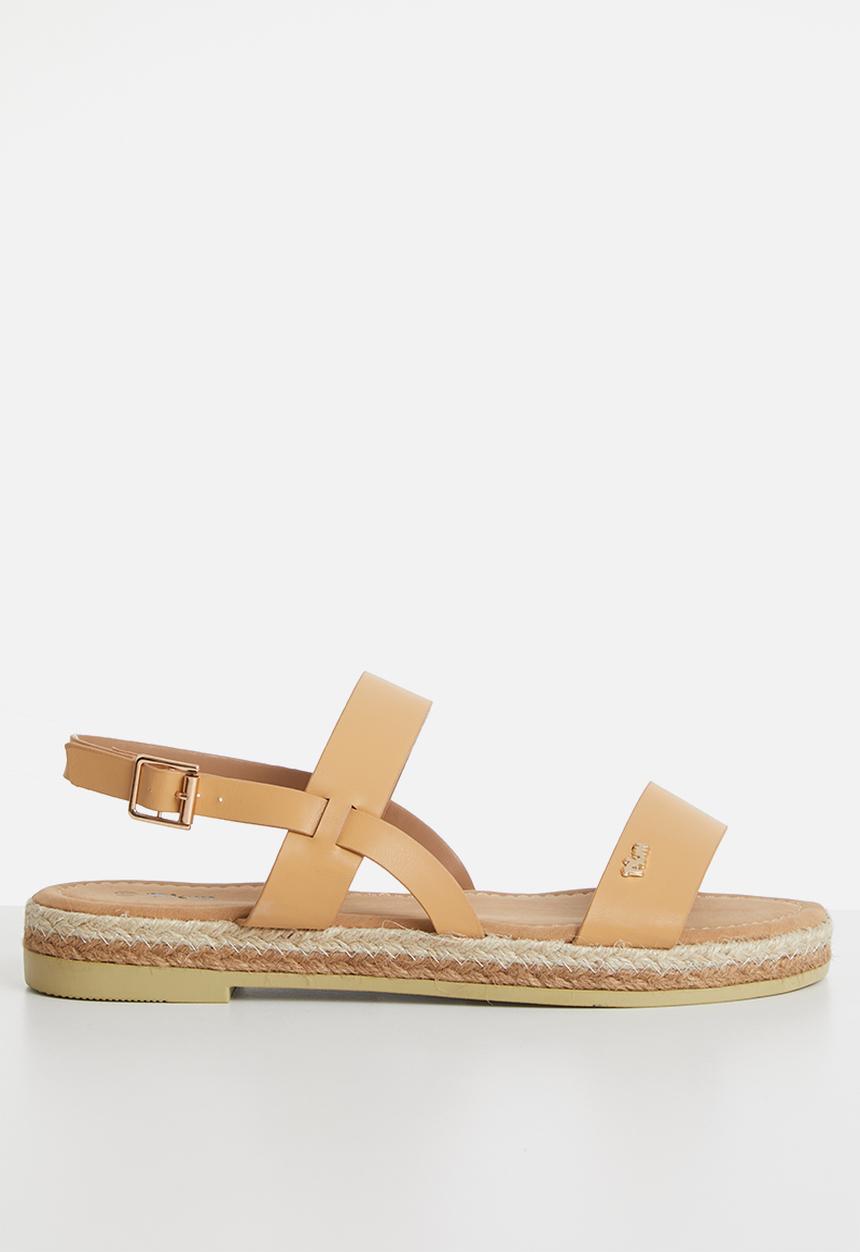 Plum - Katie sandal - tan