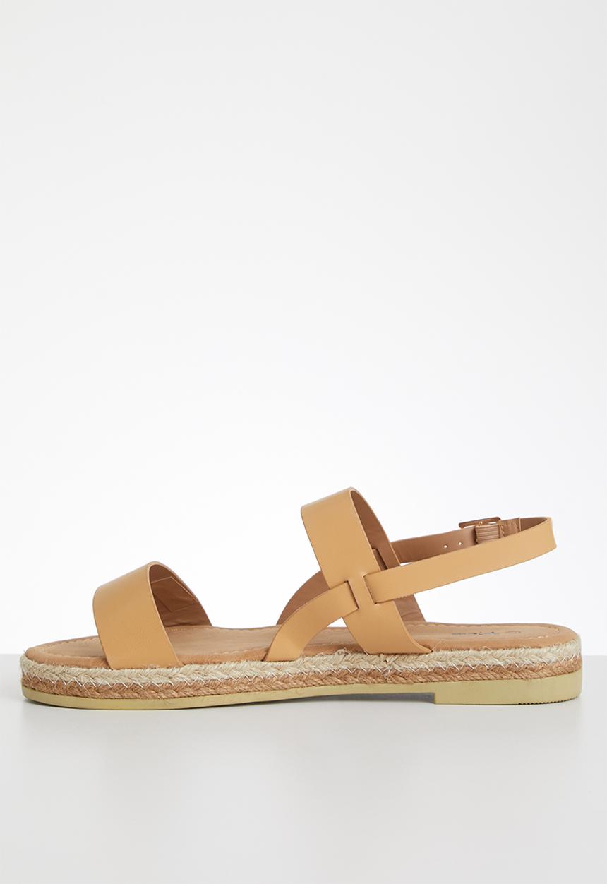 Plum - Katie sandal - tan
