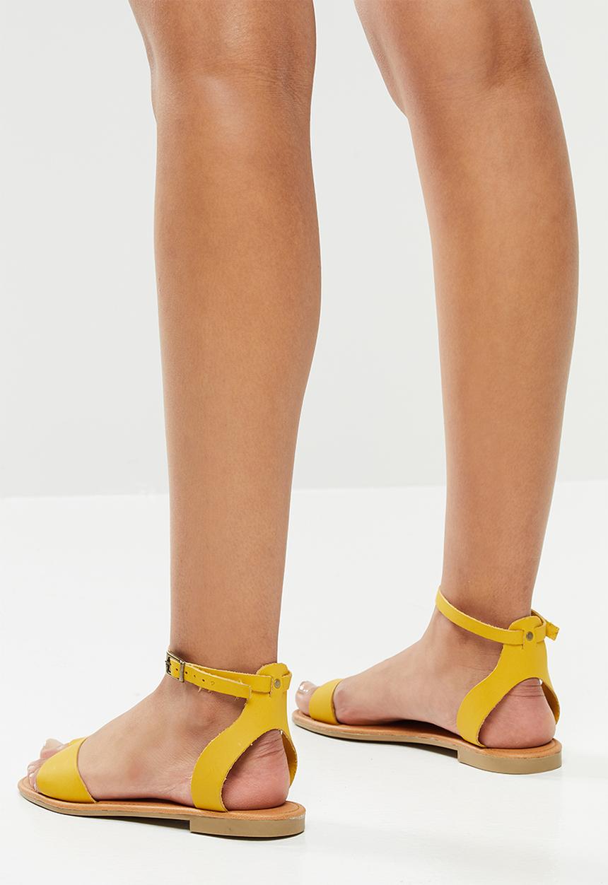 Superbalist - Gean leather ankle strap sandal - yellow