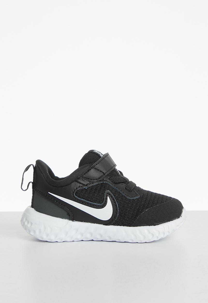 Nike - Nike revolution 5 - black