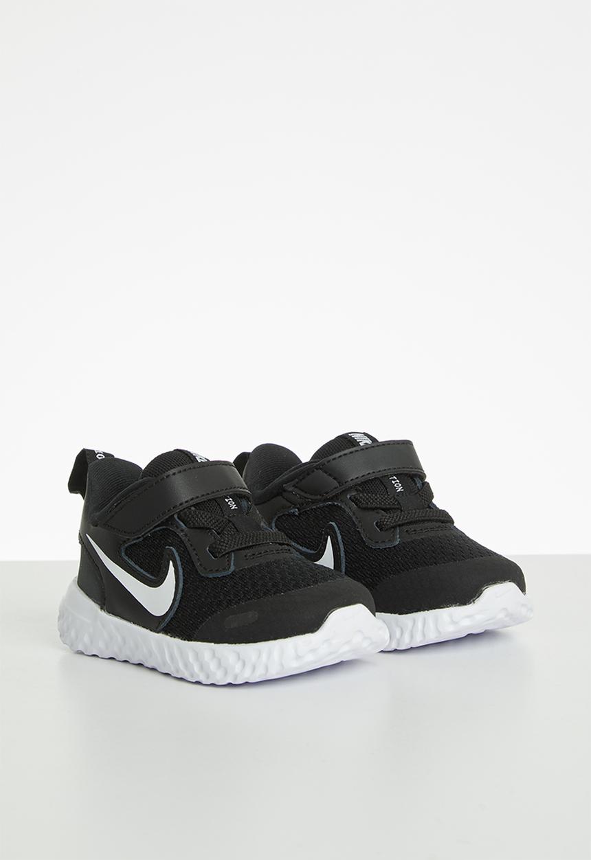 Nike - Nike revolution 5 - black