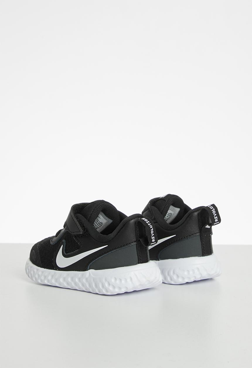 Nike - Nike revolution 5 - black
