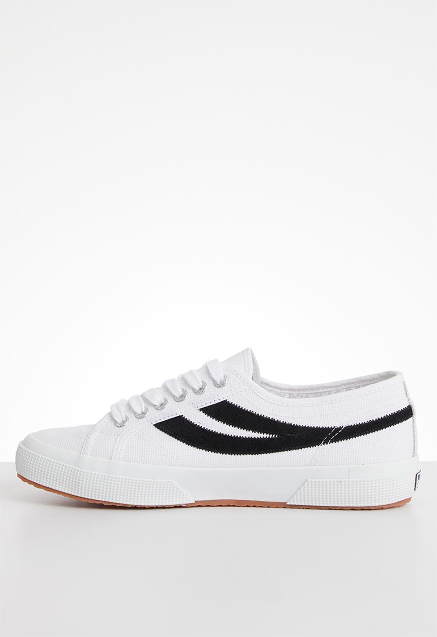 SUPERGA - Low-top  Lace-up  Round toe  Metal eyelets  Brand deta t - white black