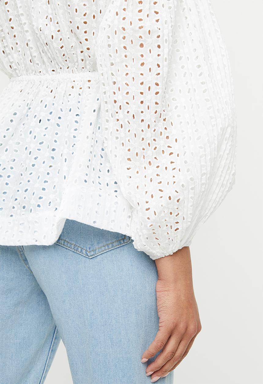 Missguided - Broderie anglais plunge flip hem blouse - white