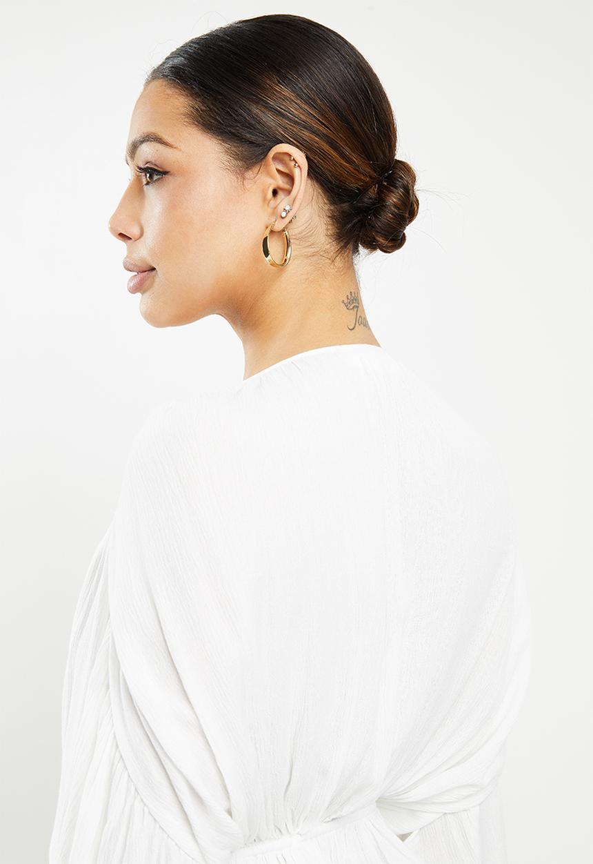Missguided - Cheesecloth plunge flippy hem blouse - white
