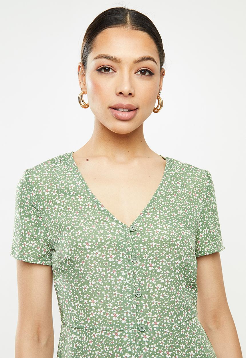 Missguided - Button through tea dress short sleeve ditsy - green
