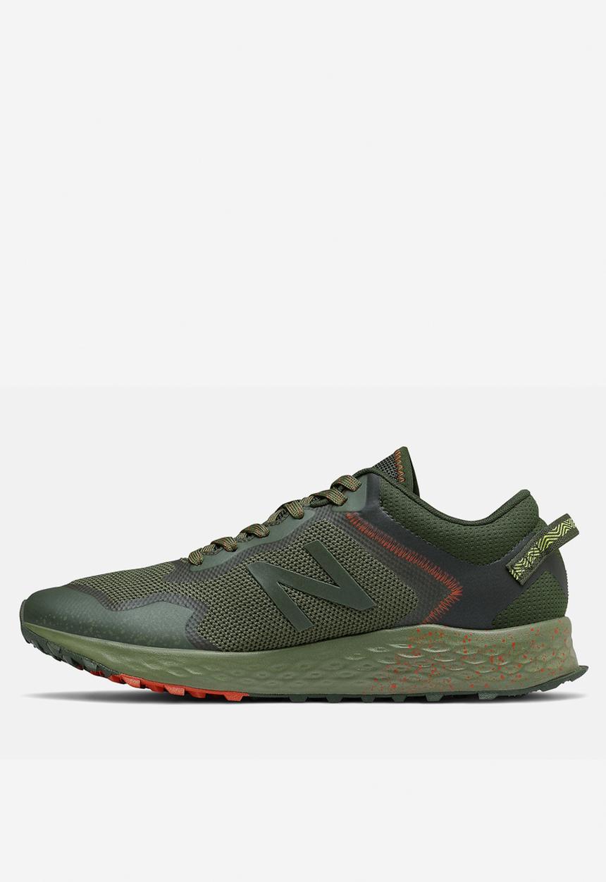 New Balance  - Arishi trail - orange & green