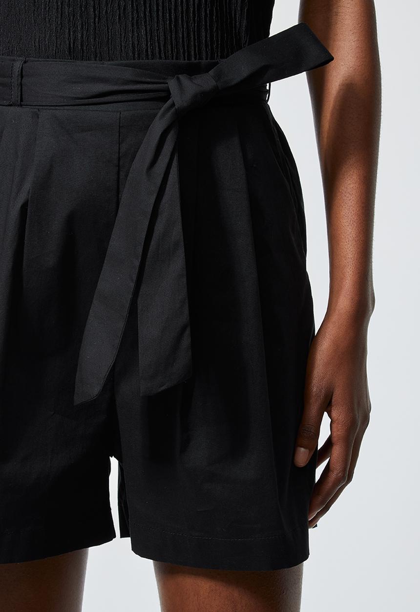 Superbalist - Poplin shorts - black