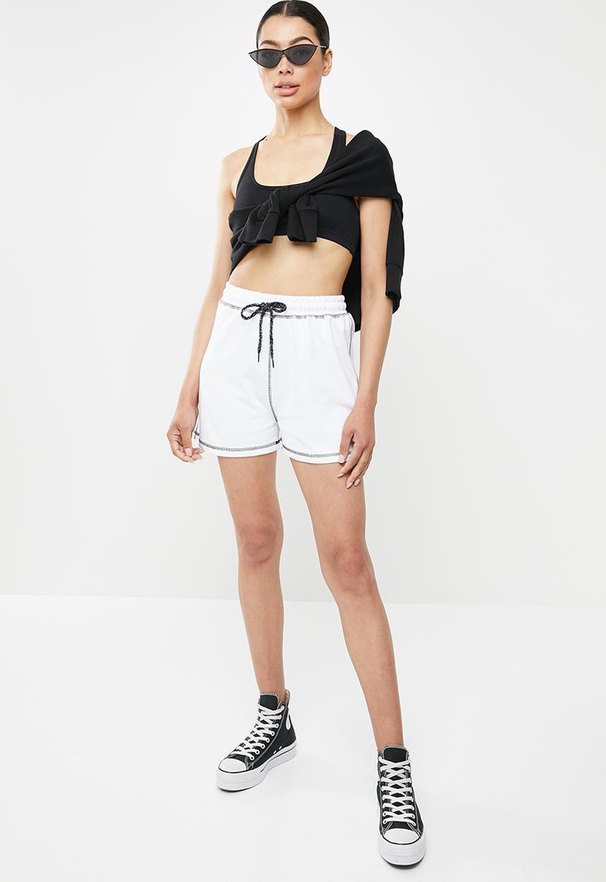 Missguided - Co-ord jogger short contrast stitch - white