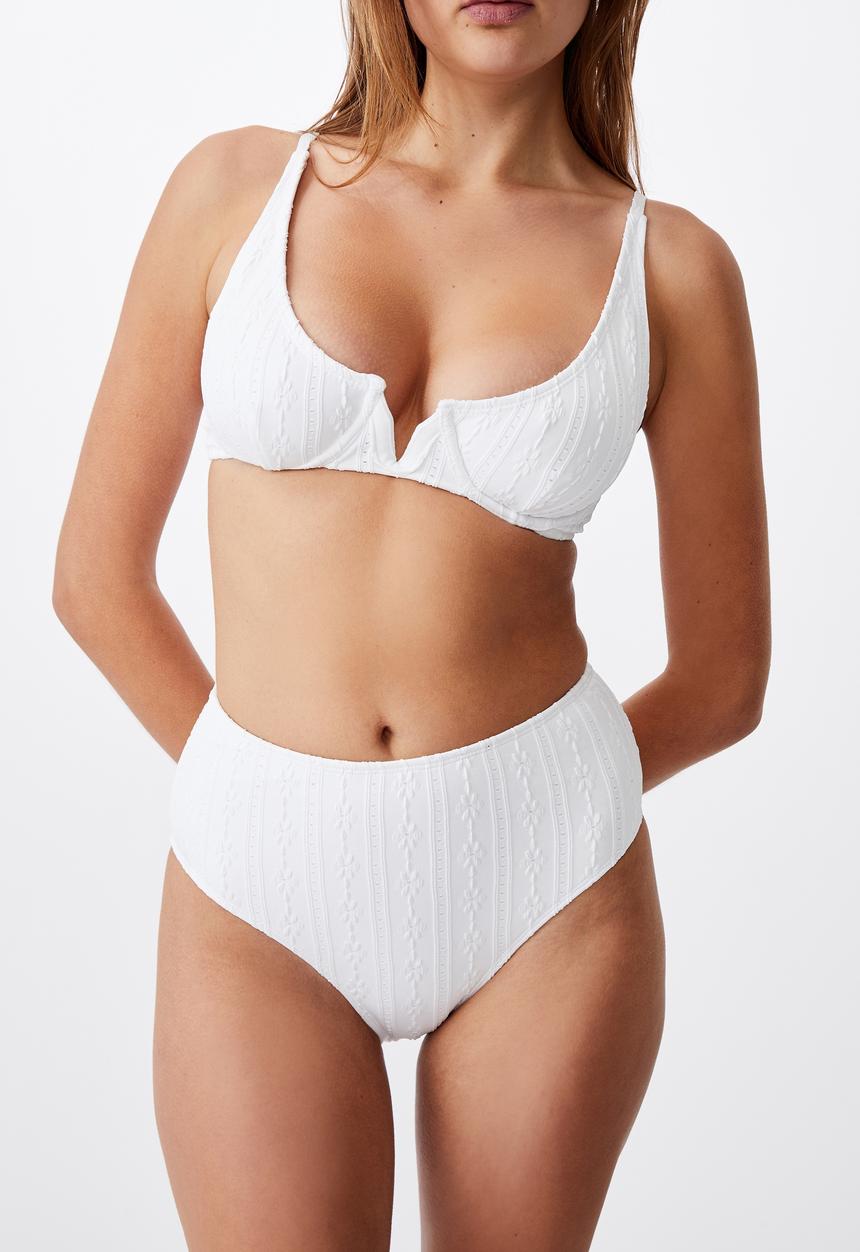 Cotton On - Highwaisted full bikini bottom - white broiderie