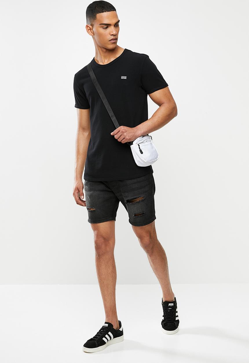 S.P.C.C - Edgerton signature scooped hem T-shirt - black