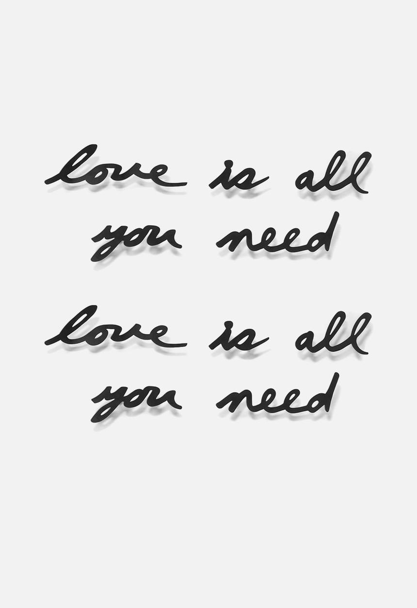 Umbra - Mantra wall dec black - love is all you need
