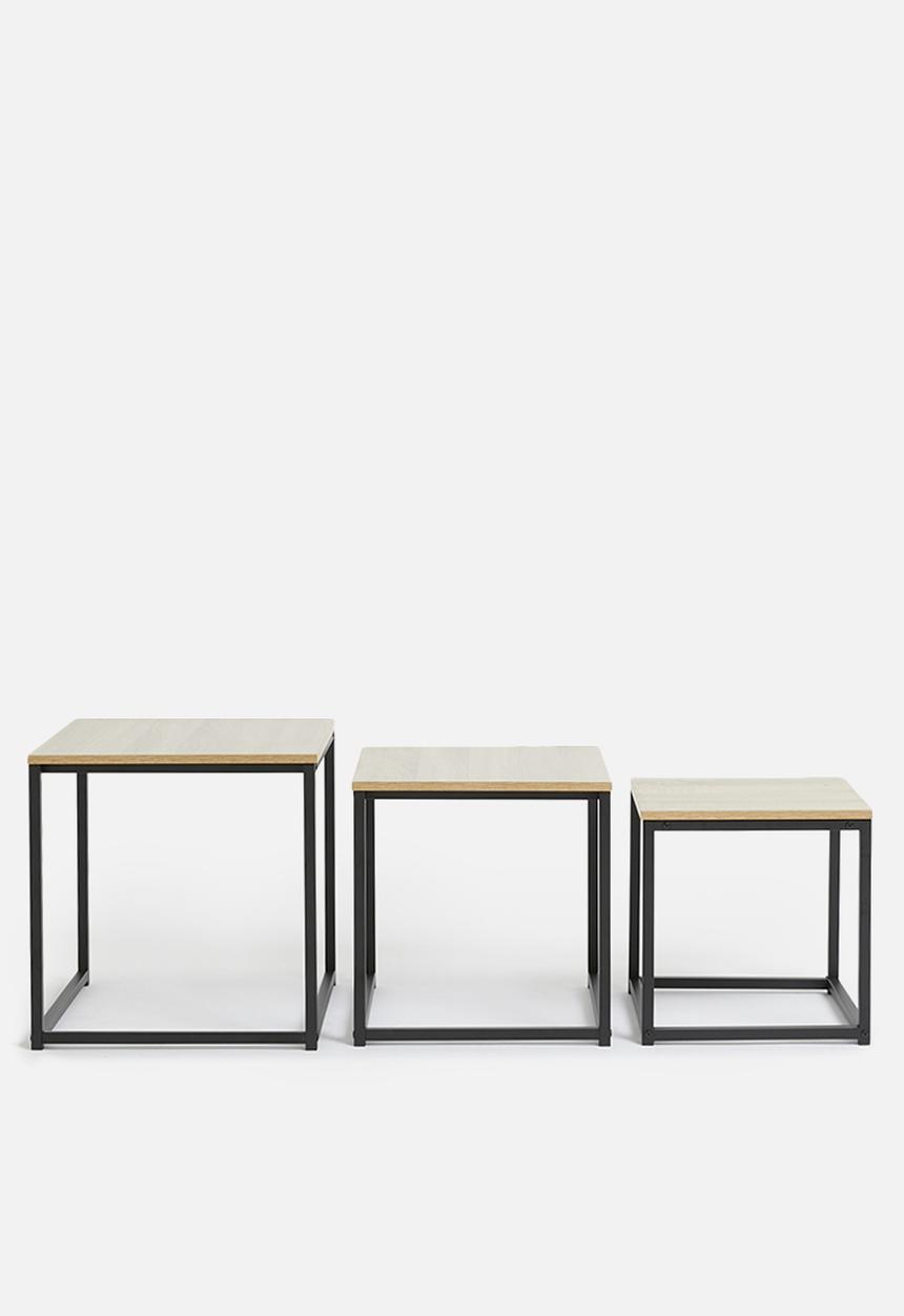 H&S - Nesting table set of 3 - black & natural