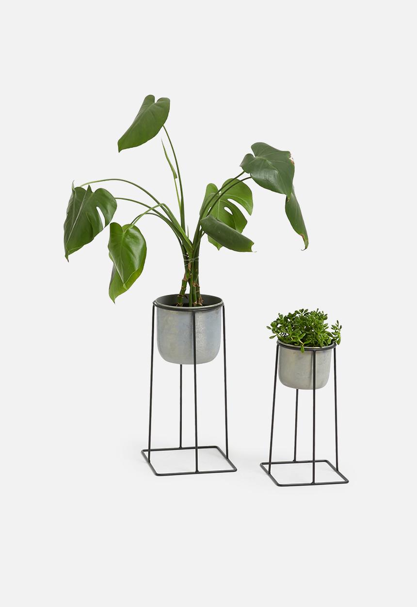 Sixth Floor - Iron planter set - grey &  black