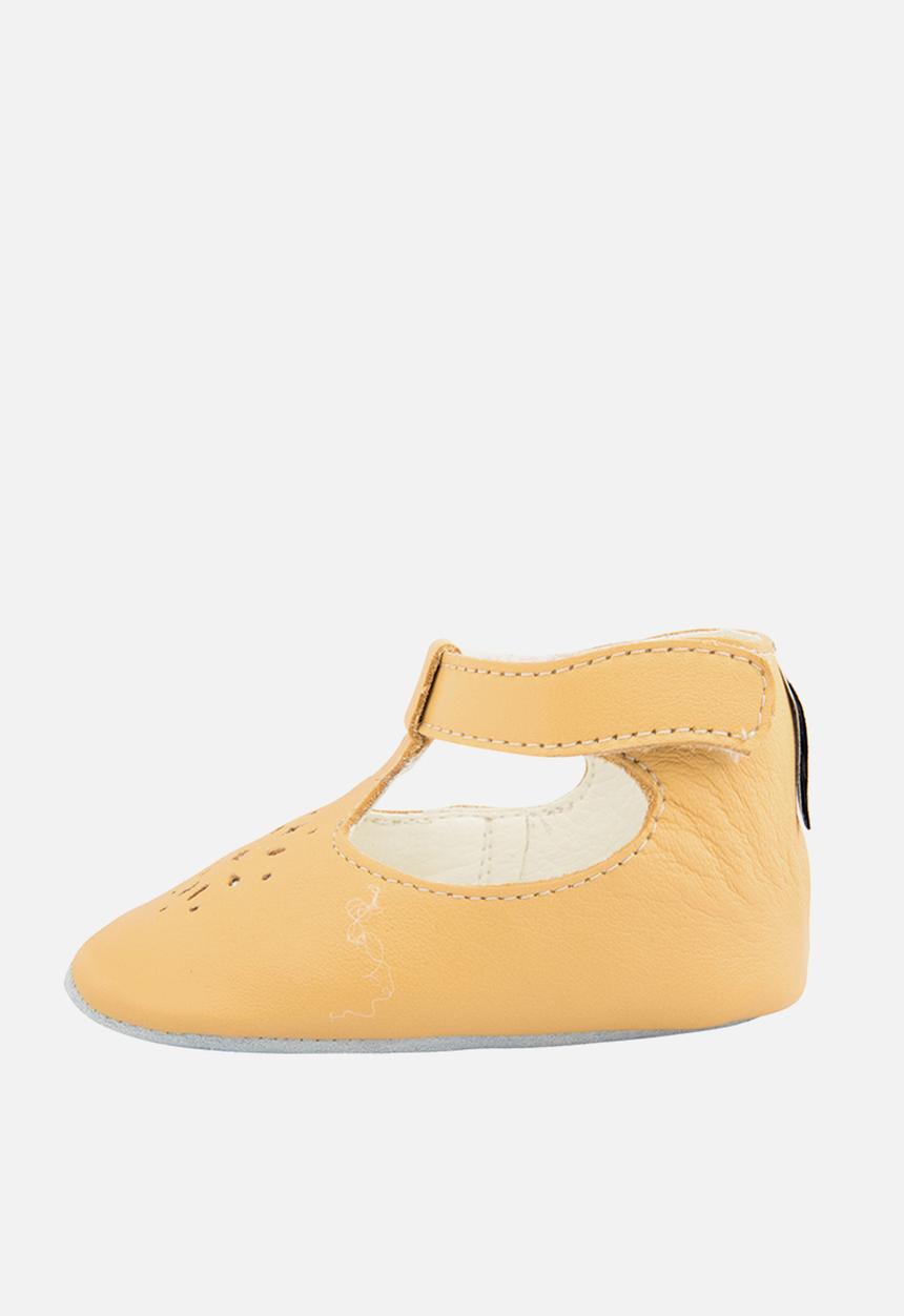 shooshoos - Great mind - yellow leather