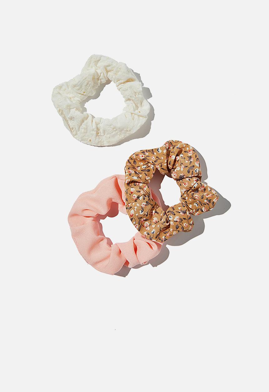 Rubi - 3 Pack scrunchie - prairie white floral trio