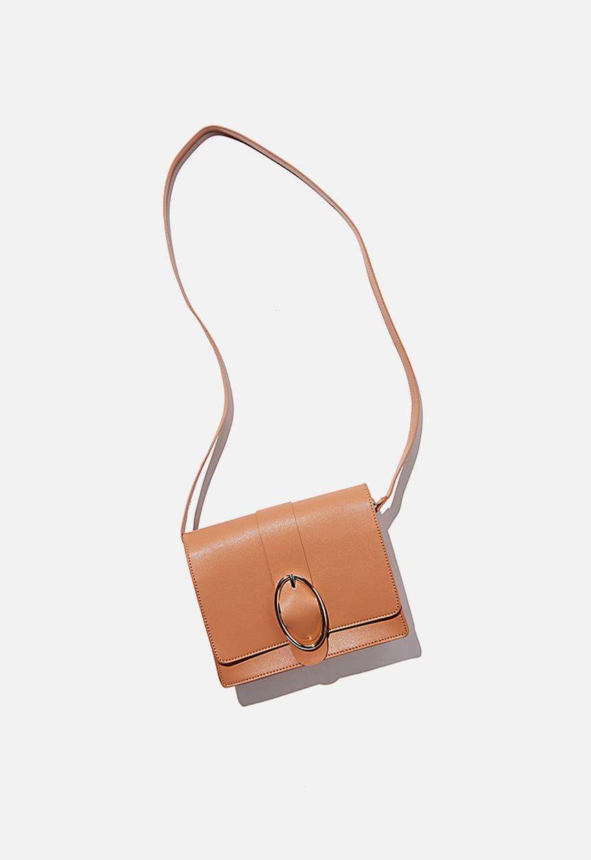 Rubi - Buckle cross body bag - tan