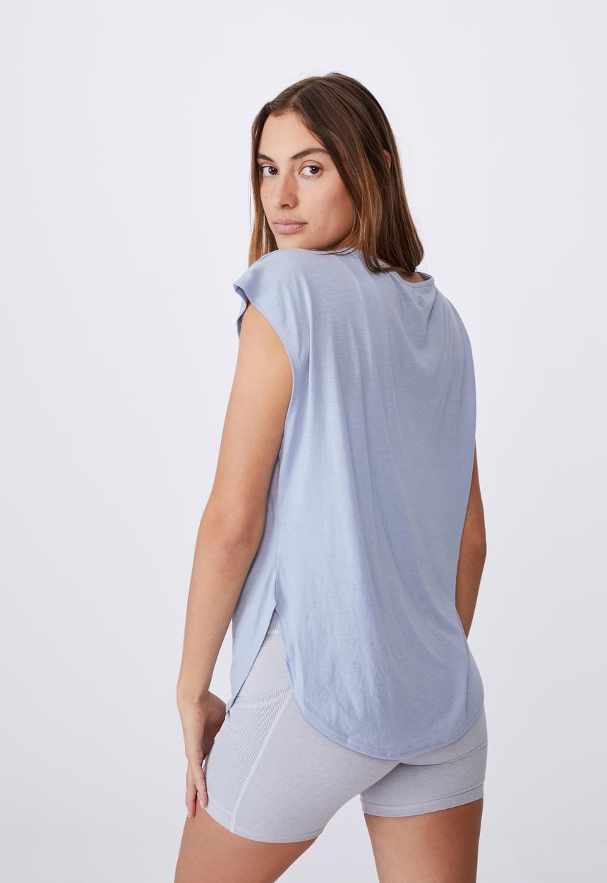 Cotton On - Active scoop hem T-shirt - baltic blue