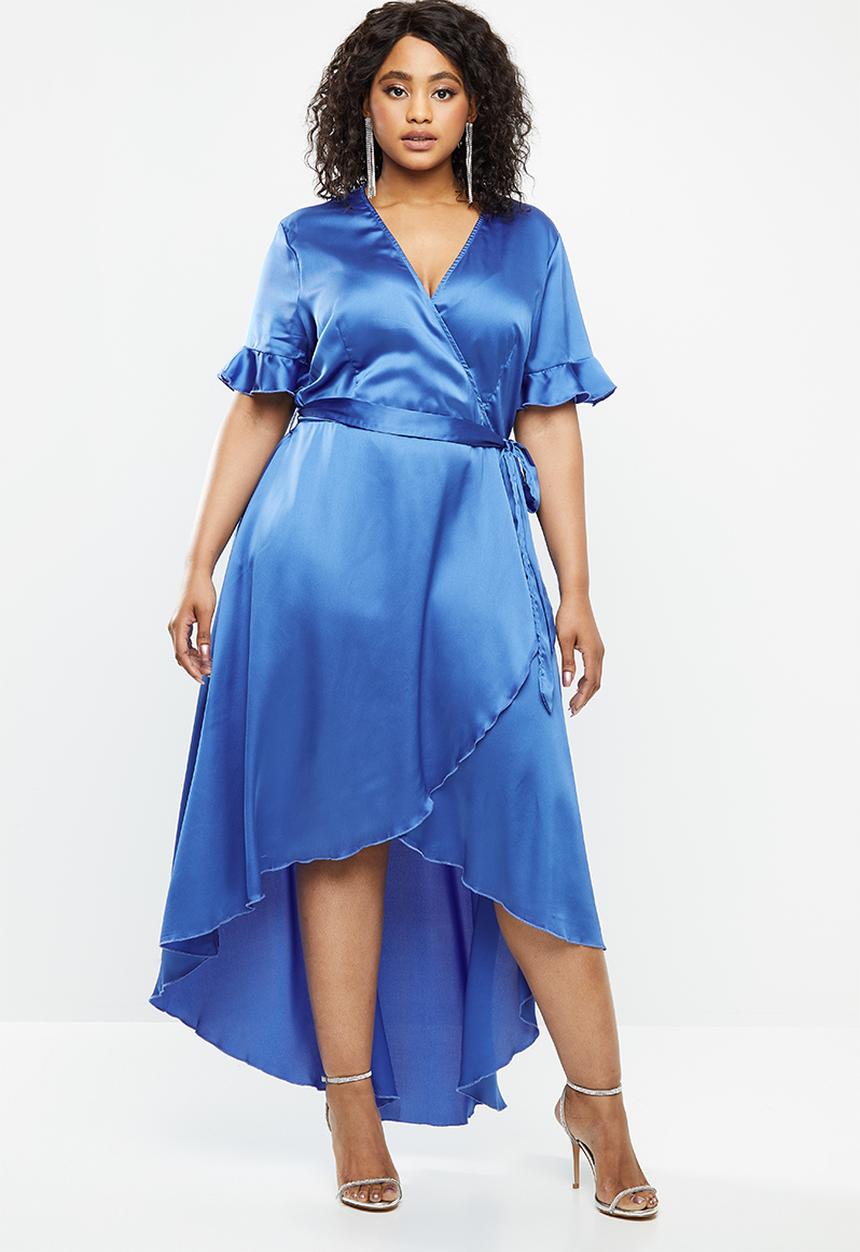 Missguided - Plus flutter sleeve midi dress short sleeve satin - navy