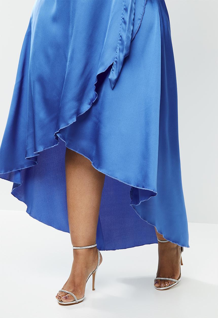 Missguided - Plus flutter sleeve midi dress short sleeve satin - navy