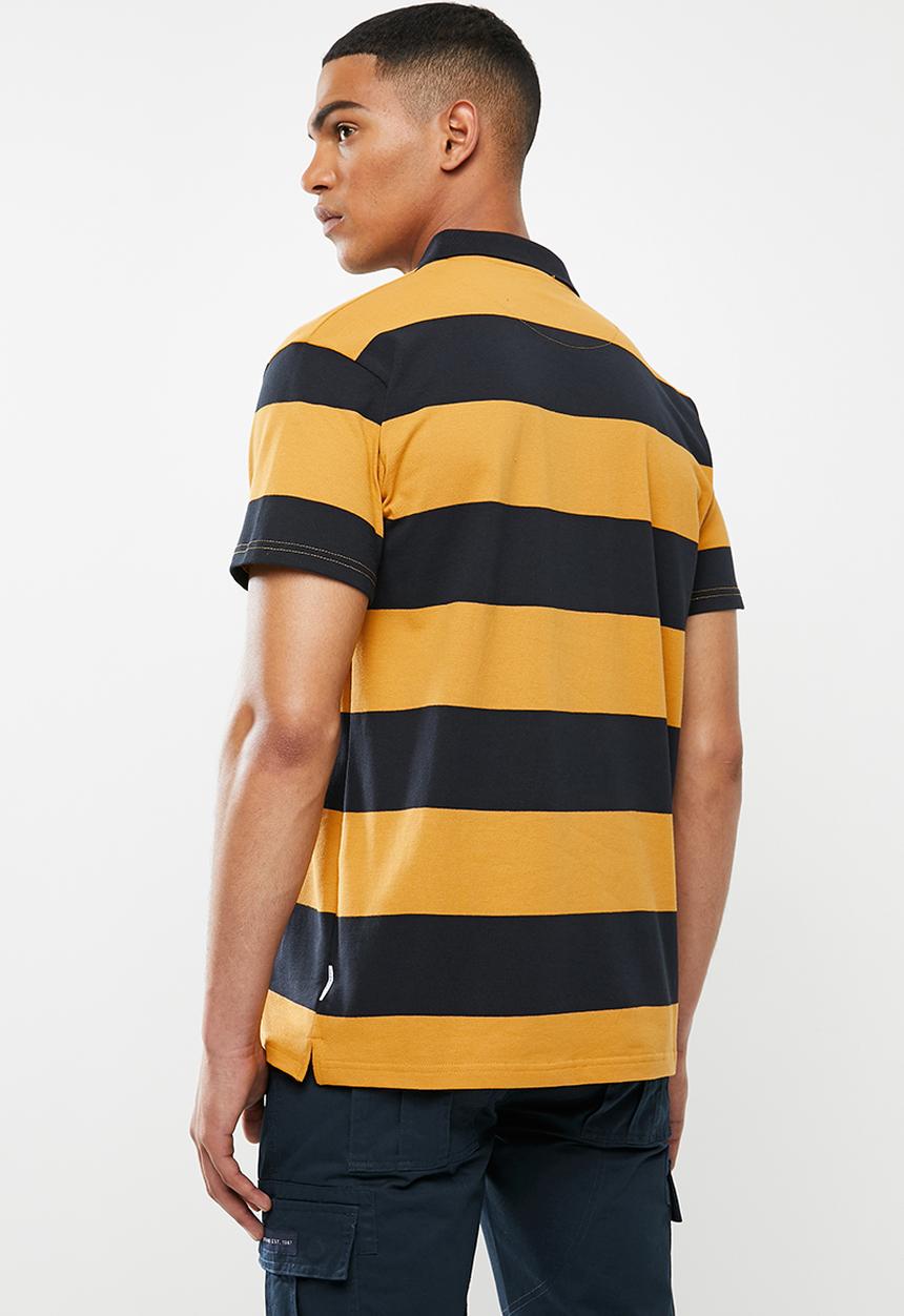 Jonathan D - Modern fit short sleeve stripe golfer - navy & mustard 
