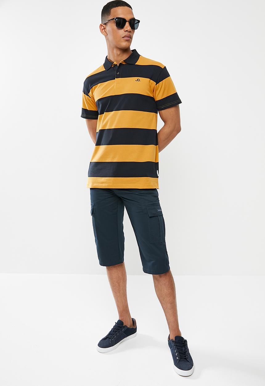 Jonathan D - Modern fit short sleeve stripe golfer - navy & mustard 