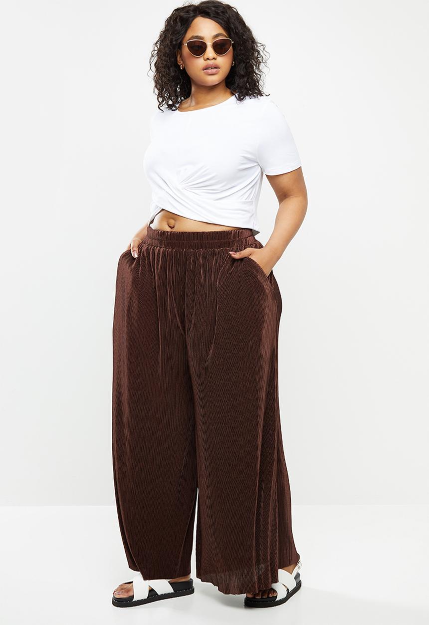 Blake - Wrap front detail crop top with short sleeve - white