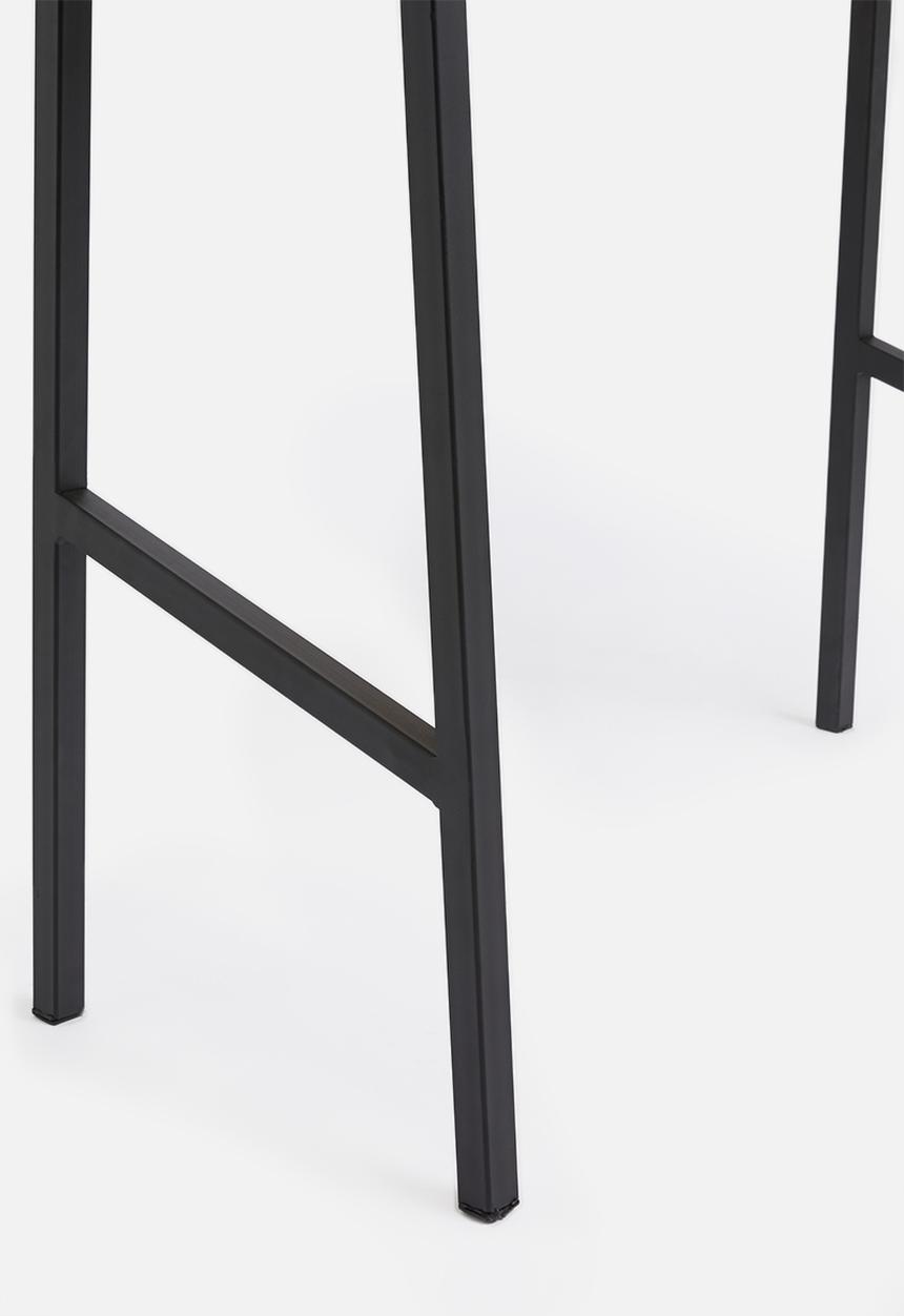 Sixth Floor - Cuba desk in oak veneer - black & neutral 