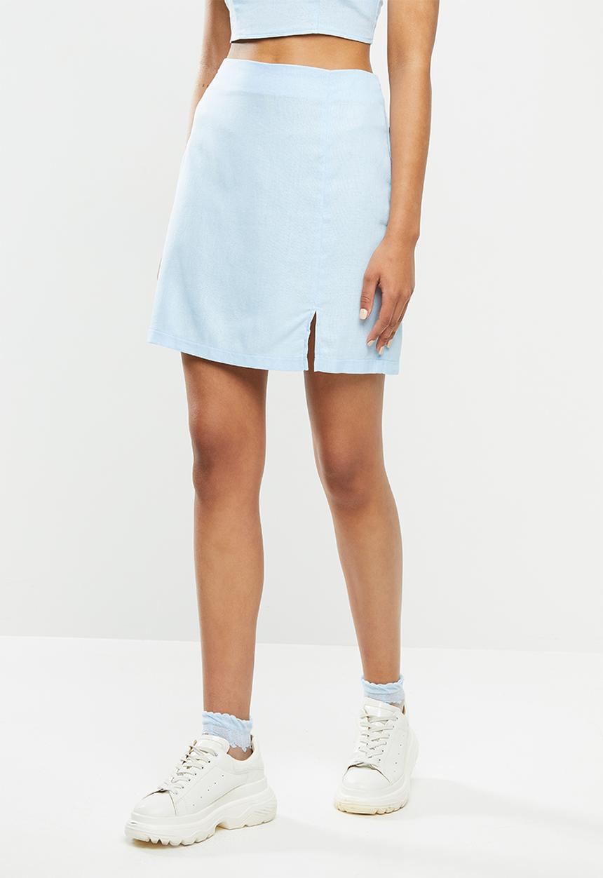 Blake - A-line mini skirt with slit - pastel blue