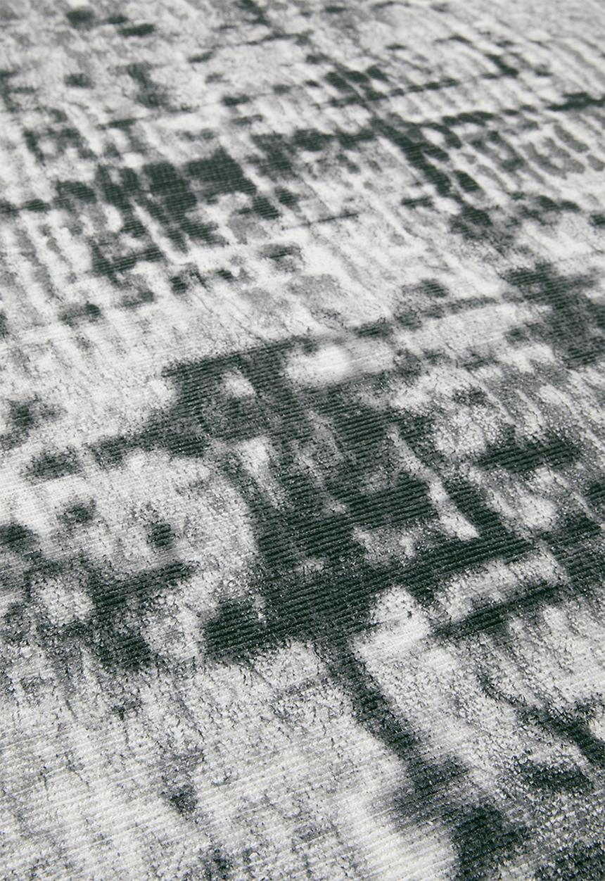 Hertex Fabrics - Quarter moon rug - grey