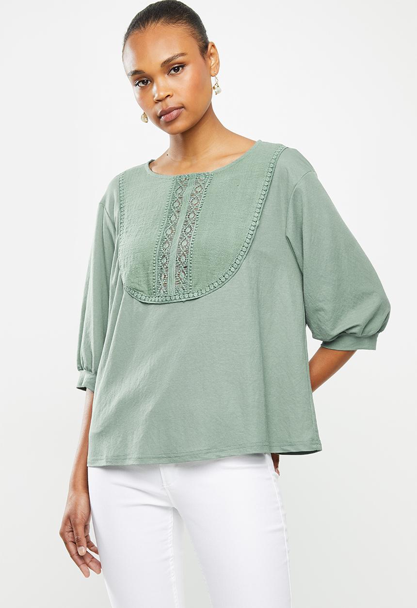 edit - Puff sleeve embroidered tee - sage