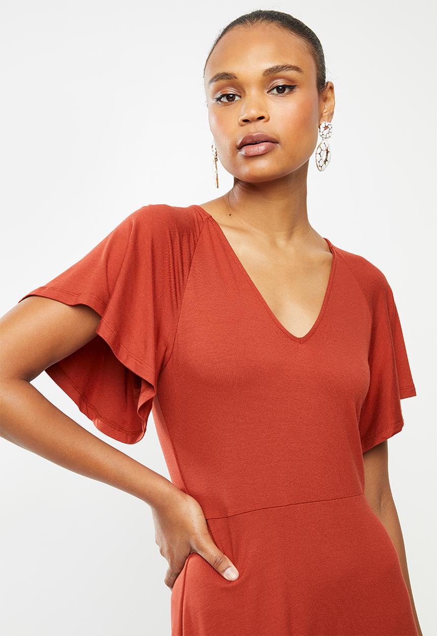 edit - V-neck flutter sleeve knit midi - rust