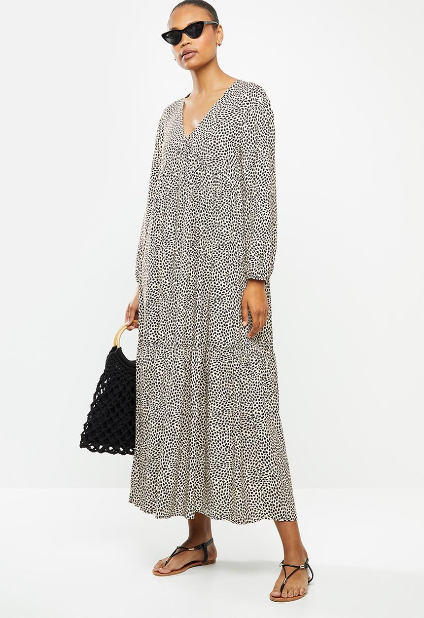 edit - Long sleeve v-neck tiered midi dress - beige & black 