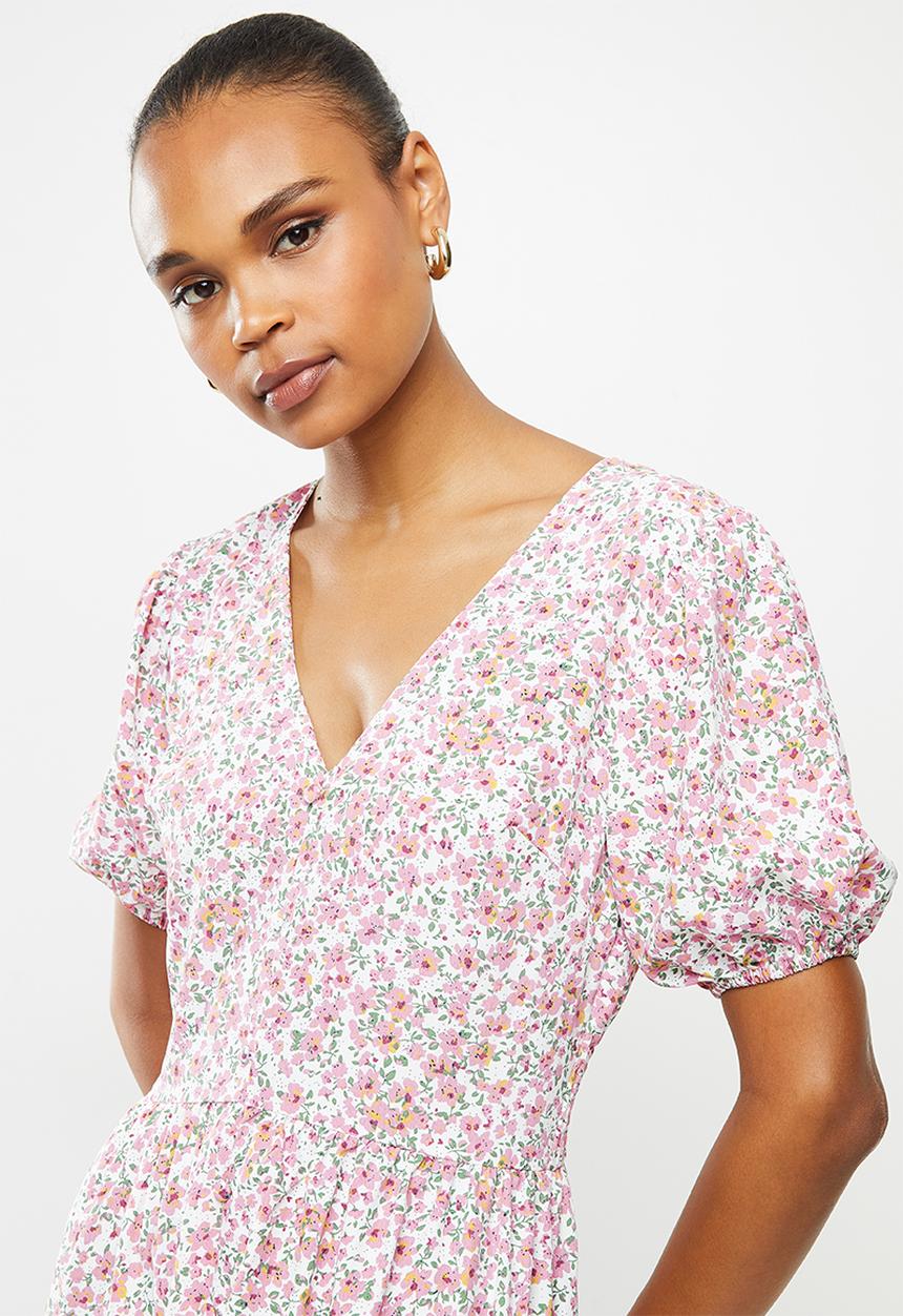 edit - Puff sleeve v-neck tiered maxi - pink & white