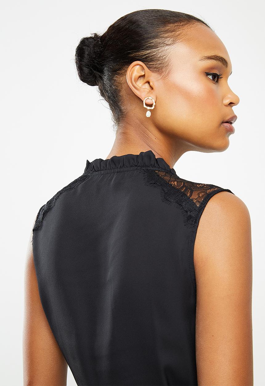 edit - Sleeveless lace inset shirt - black