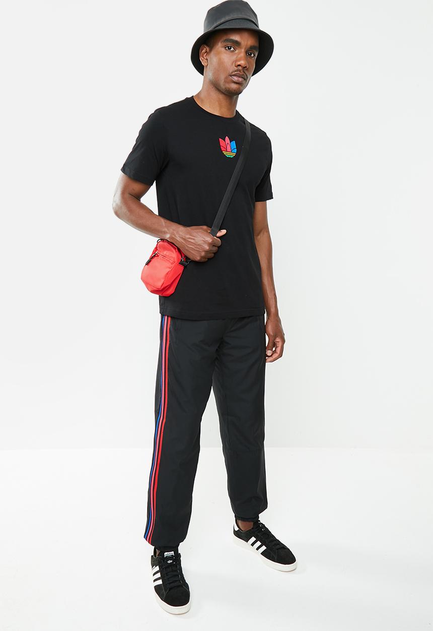 adidas Originals - 3d Trefoil short sleeve tee - black