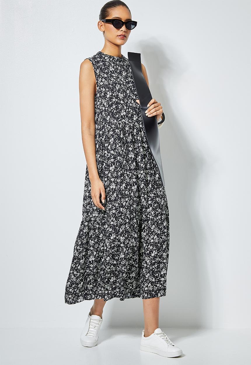 Superbalist - Sleeveless tiered midi dress - black & white 