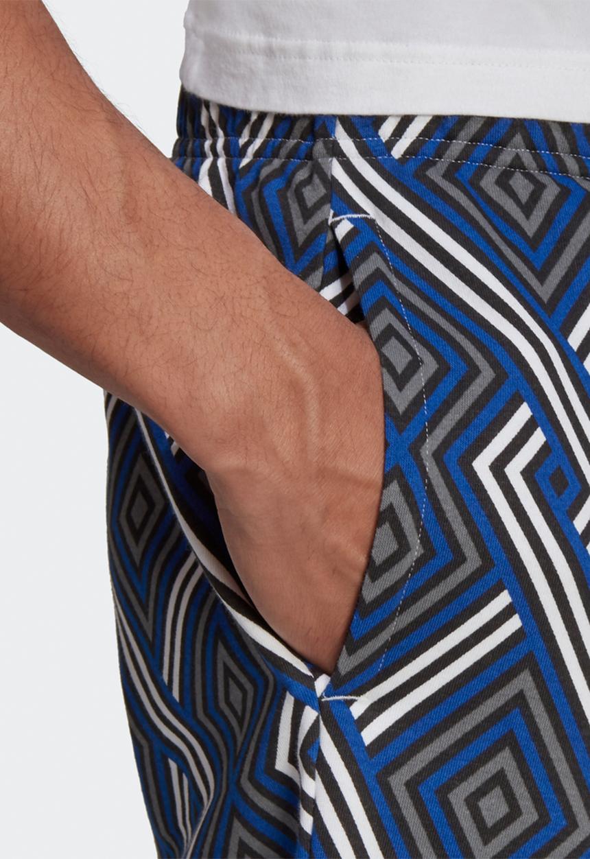 adidas Performance - All over print shorts - multi