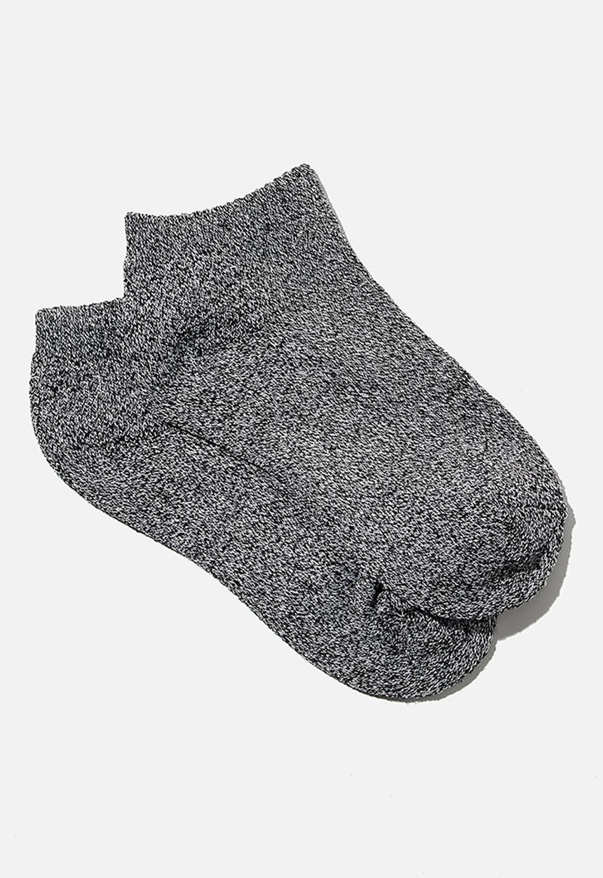 Cotton On - Reggie active basic sock - salt & pepper