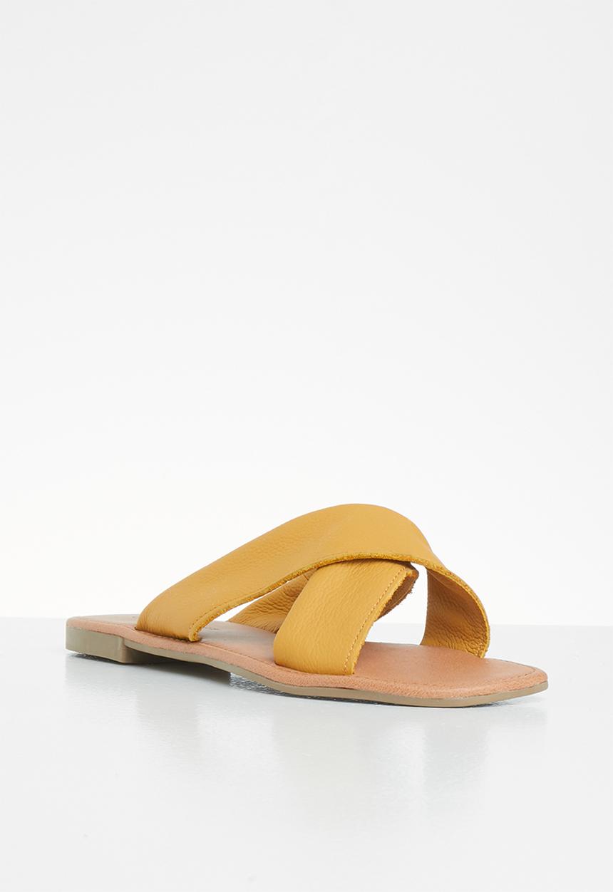 Superbalist - Zicho leather slide - yellow