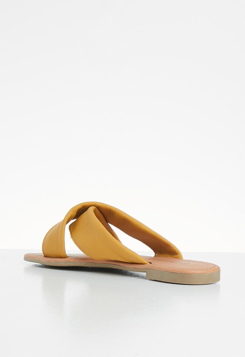 Superbalist - Zicho leather slide - yellow