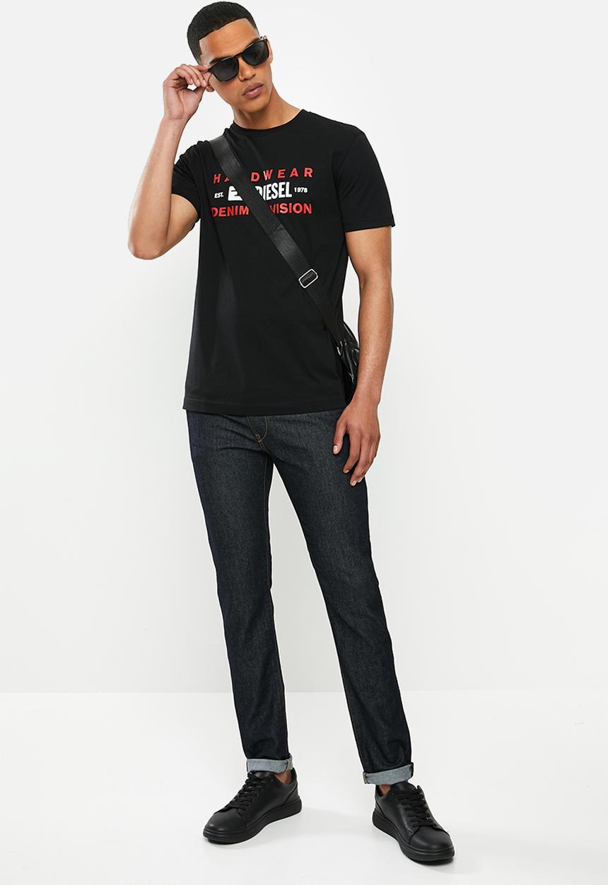Diesel  - T-diegos-k32 T-shirt - black