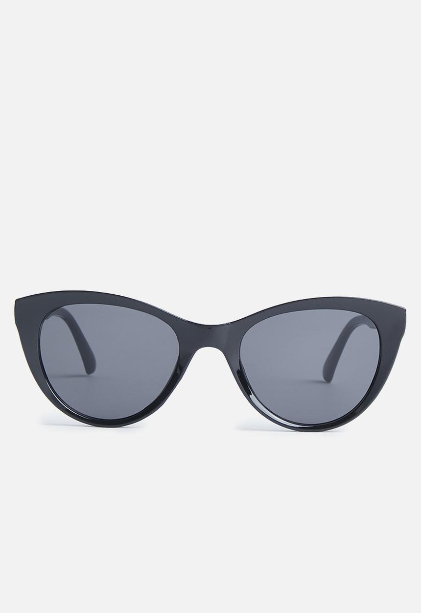 Superbalist - Kayla cateye sunglasses - black
