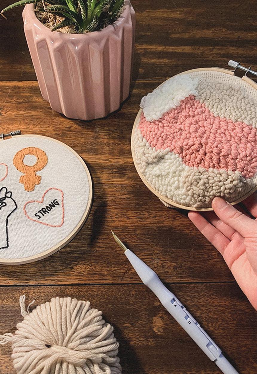Typo - Punch embroidery kit - abstract pink white